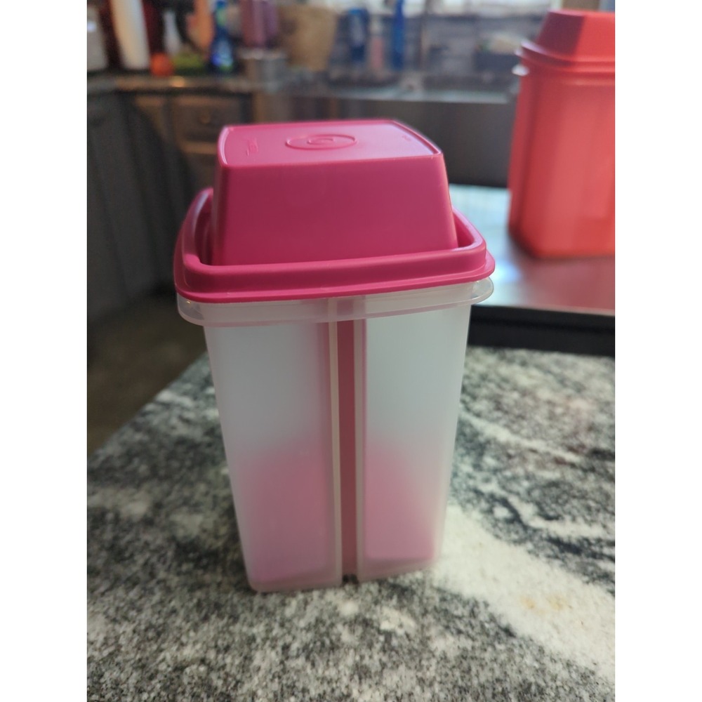 Tupperware 4.5 cup Pick A Deli Pickle Pepper Keeper Sheer & Hot Pink 1330-20 - Picture 4 of 7